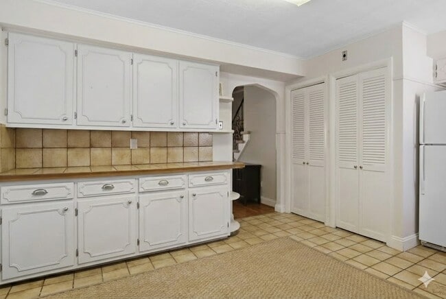 Photo - 807 N Irving Ave