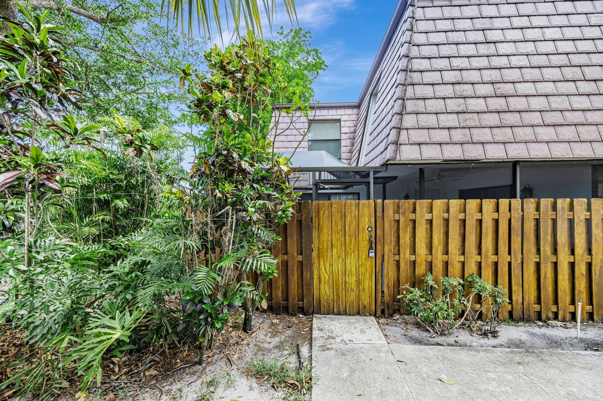 Photo - 7506 Courtyard Run E (Boca Raton, FL)