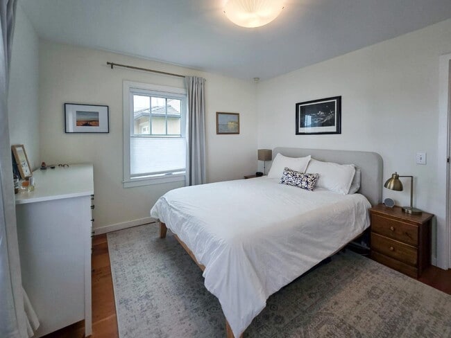 Photo - 470 Poplar St
