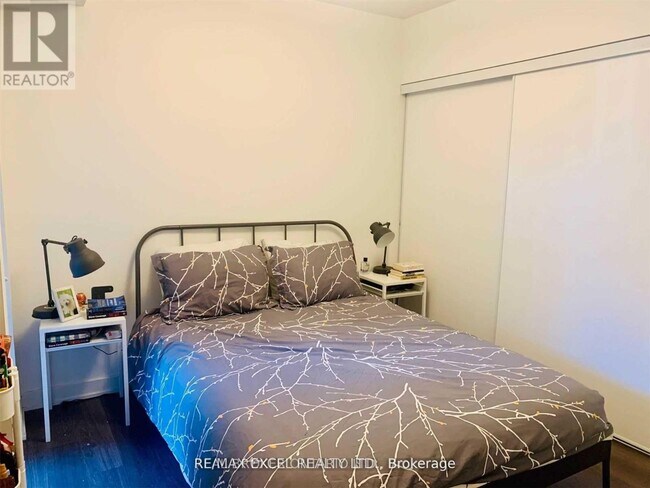 Photo - 576 Front St W Unité 531