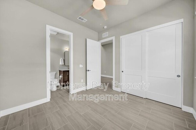 Photo - 2408 Schooner Ave