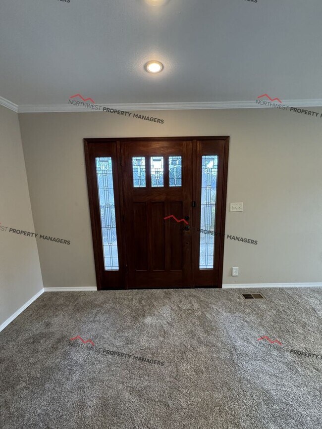 Photo - STATUS: AVAILABLE  - R100  $2295