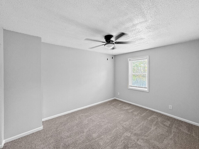 Photo - Kensington Square