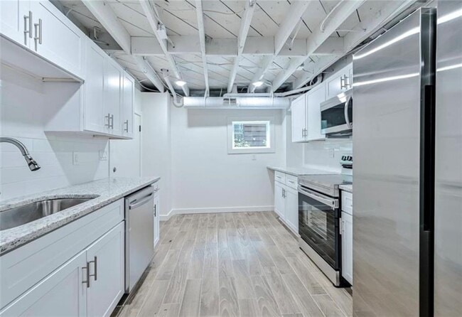 Photo - 2218 Belvedere Ave SW