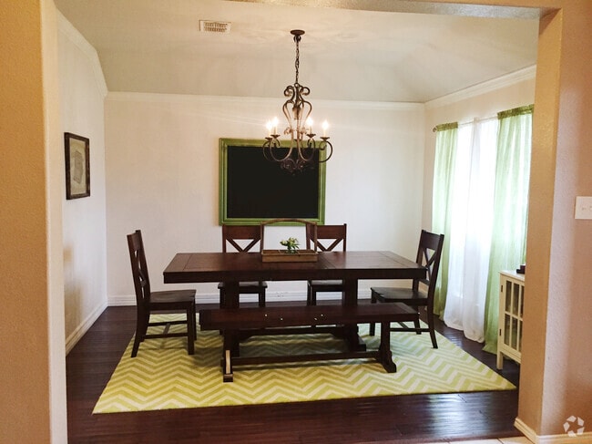 Building Photo - 1666 Knoll Ridge Circle Rental