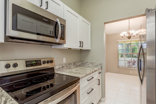 Photo - 406 S Bayview Blvd