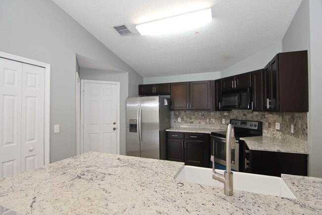 Photo - Renovated 4/2 Pool home in a cul-de-sac