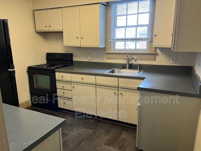 Photo - 523 S Cameron St Unit #4