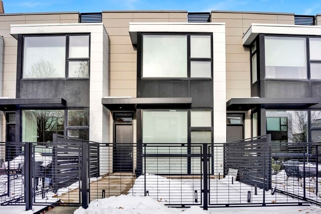 Building Photo - 1017 N Cleveland Ave