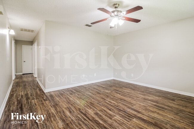 Photo - 7742 Club Duclay Dr