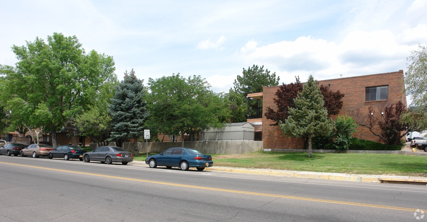 Grandview Apartments - Grandview Apartments