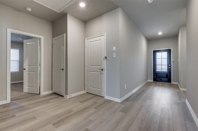 Photo - 5209 Meditation Dr