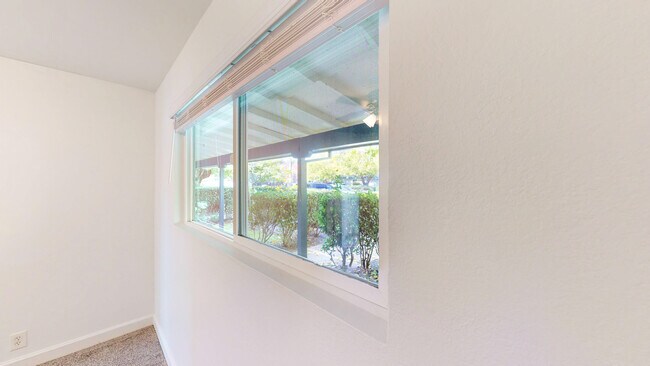 Photo - 15415 Marty Dr Unit 15