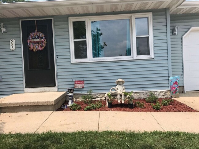 Building Photo - 985 Lum Ave