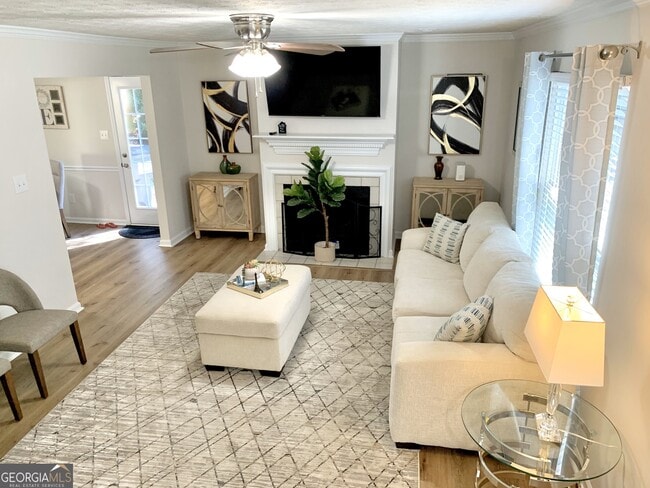 Photo - 308 Park Leaf