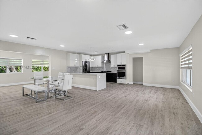 Photo - 6090 SW 63rd Ave