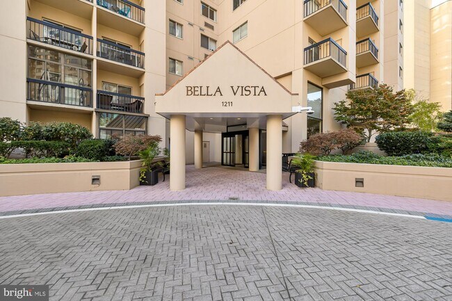 Photo - 1211 S Eads St Apartamento Unidad 604