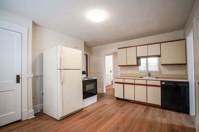 Photo - 41 Bell St Unit 1