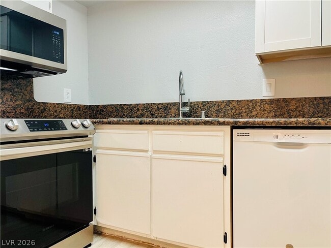 Photo - 3151 N Soaring Gulls Dr Unidad 1159