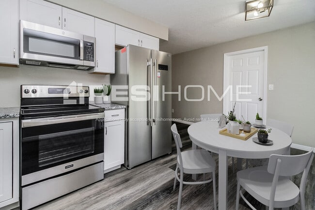 Photo - 1826 Carolina Ave