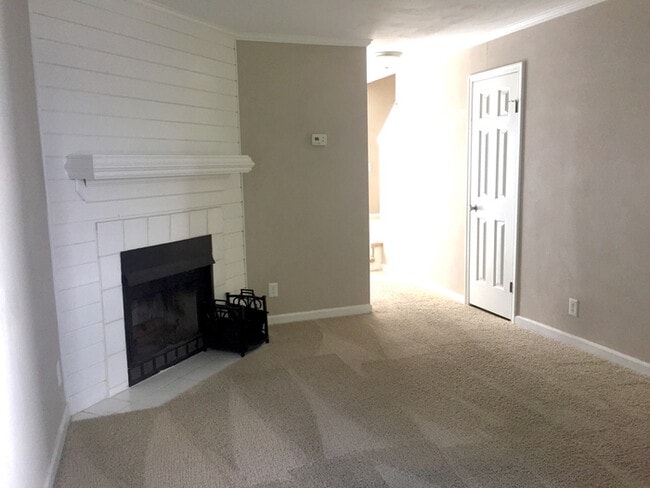 Photo - 929 Green St Unit 929