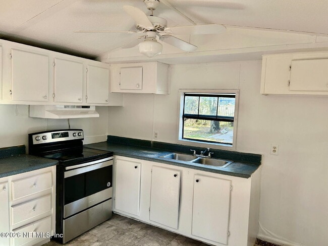 Photo - 5355 New Kings Rd