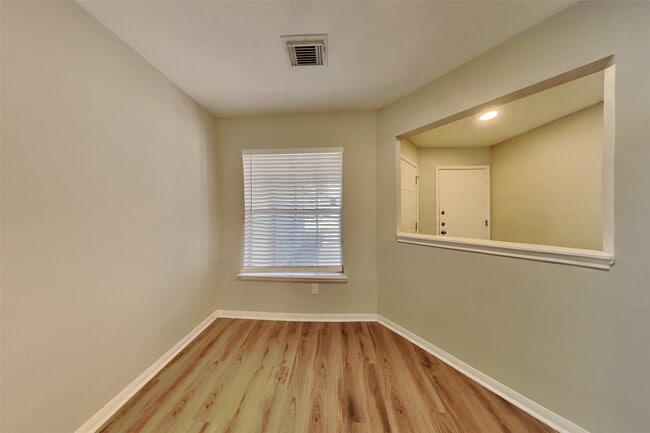 Photo - 4935 Pecan Grove Dr