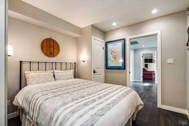 Photo - 850 Conn Valley Rd