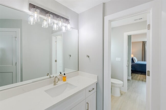 Photo - 809 Todville Rd