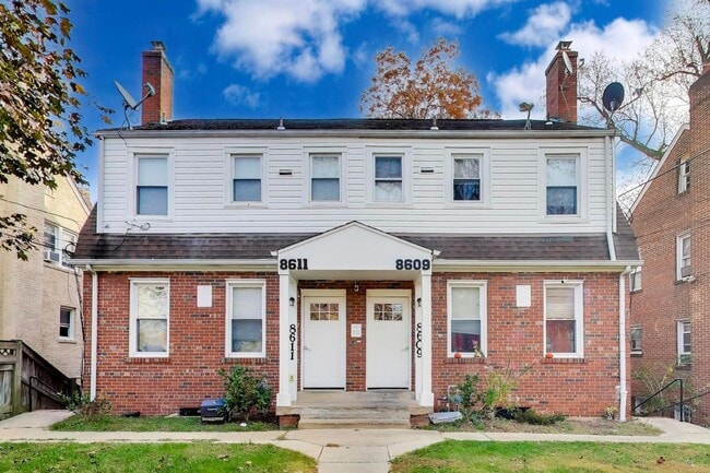 Building Photo - 8611 Flower Ave - Unit 8611 - 1