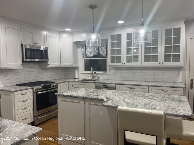 Photo - 1700 Fanwood St