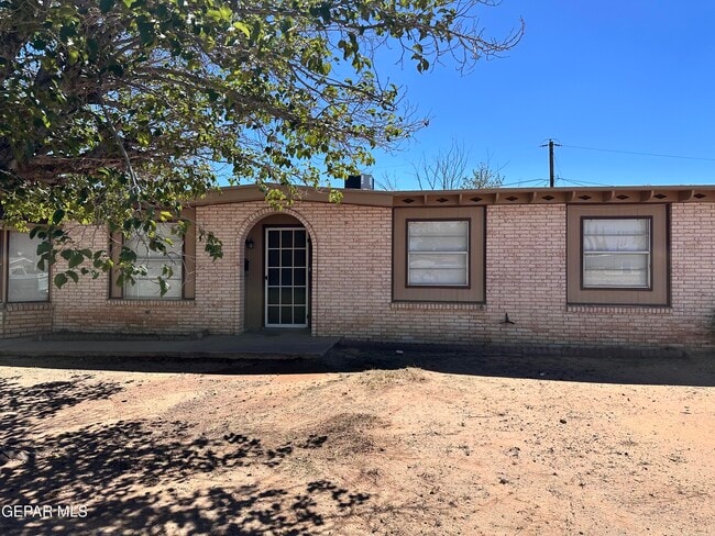 Photo - 5520 Salem Dr