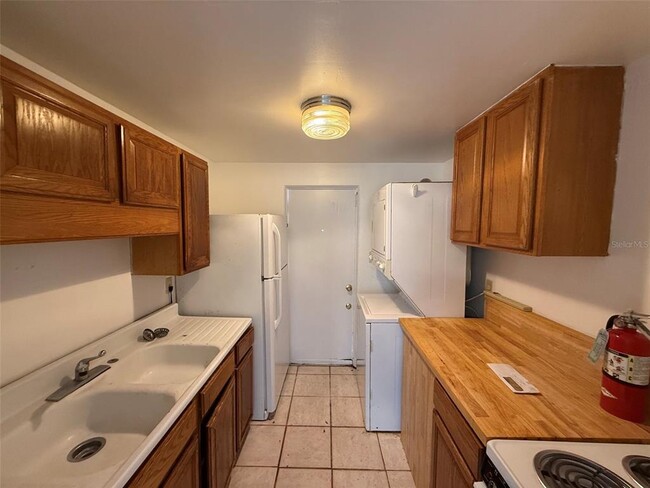 Photo - 912 SW 6th Ave