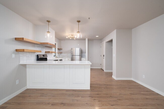 Photo - Modern Waterfront Living at The McCormick Pier! Call TODAY to schedule a tour! 503-664-4101