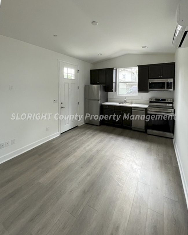 AVAILABLE JANUARY- Studio Unit in San Luis Ranch