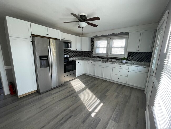 Photo - 31 Francis Ave