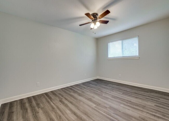 Photo - 1013 Gunnison St