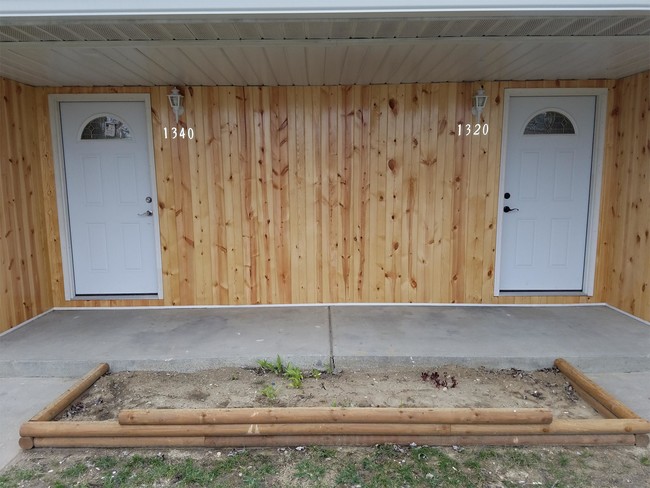 Photo - 1320 -1340 S Harriet St