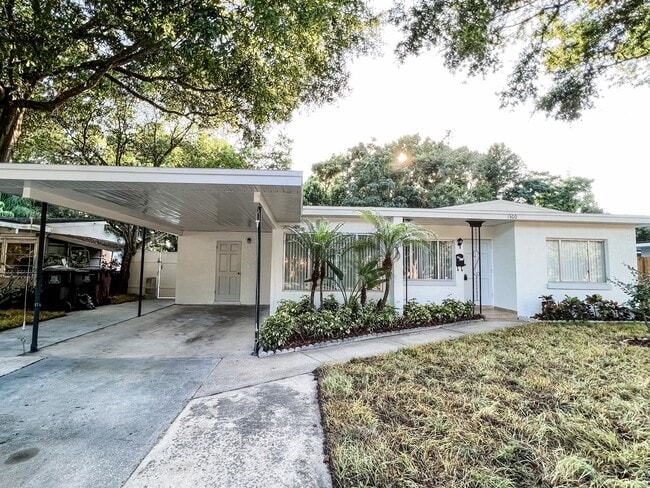 Photo - 1300 Bennett Rd