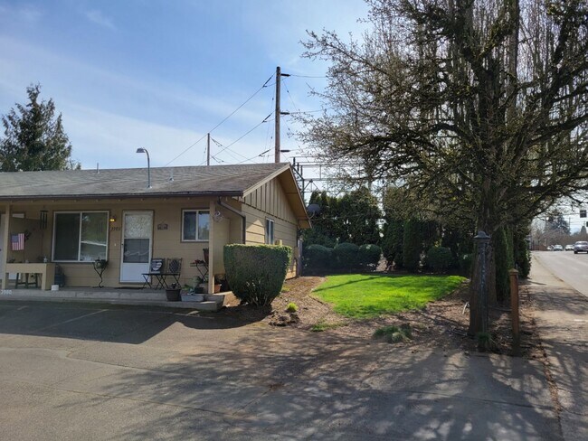 Photo - Rent Special: 1/2 Off January - Ground Level 2 Bed 1 Bath W/ Air Conditioning Unit 3974