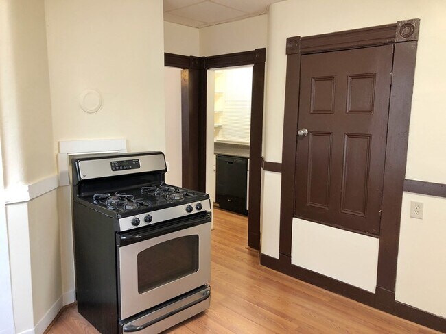 Photo - 212 Lexington St Unit 2