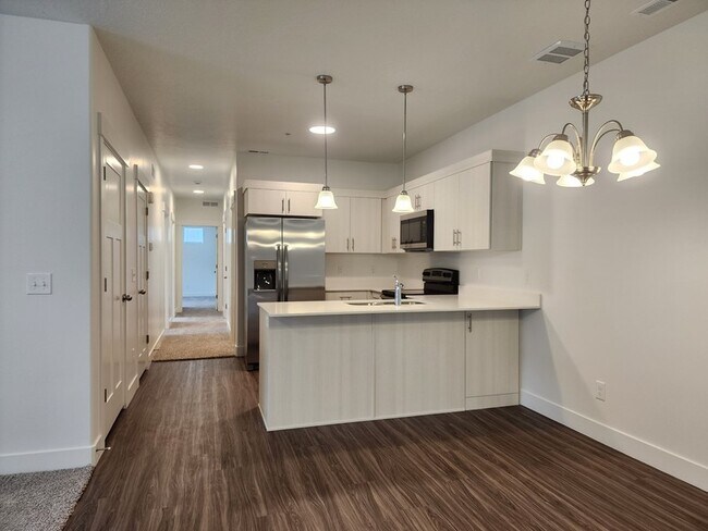Photo - 4735 Alder Dr Unit F204