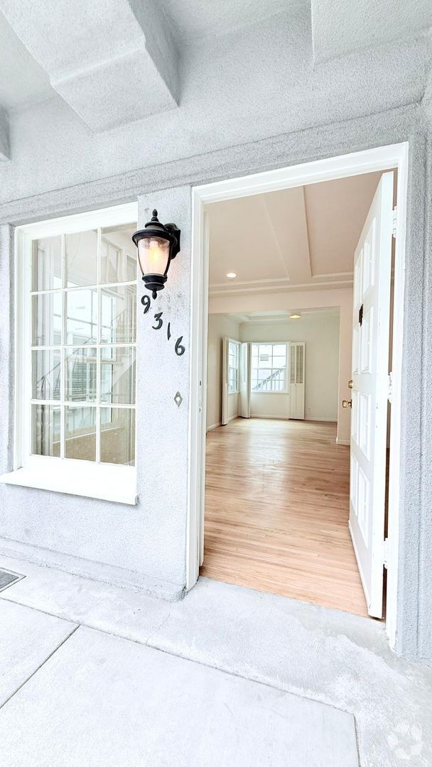 Building Photo - (56) The Maisel Manor Rental