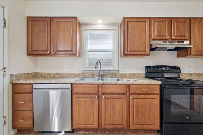 Photo - 3 bed, 1 bath home in Del City, OK