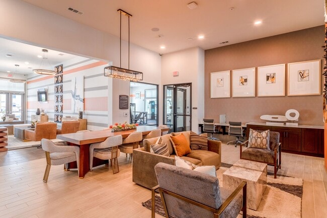 Photo - 13939 Hillcroft Ave Unit 9203-1