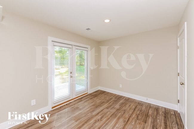 Photo - 3725 Corvette St