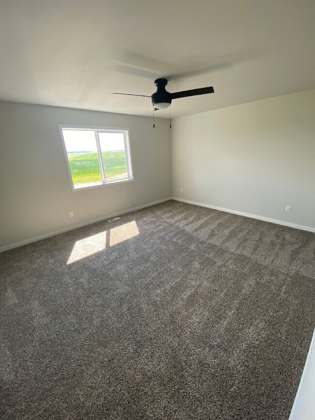 Photo - 1553 47th Loop