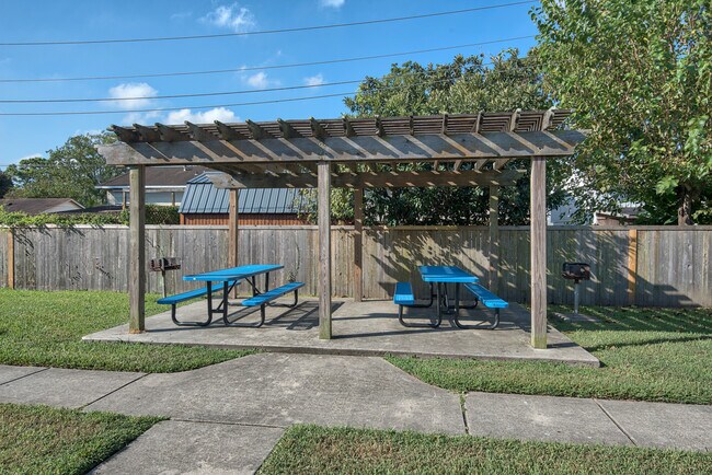 Photo - The Pines Apartments