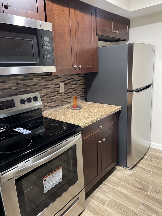 Photo - 9350 Country Creek St Unidad 74