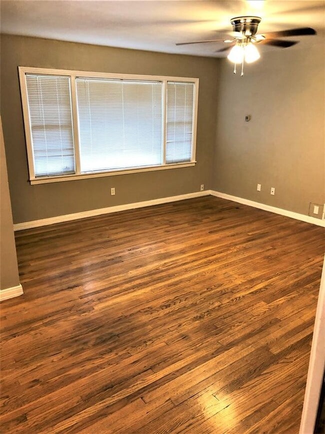 Photo - 3019 42nd St